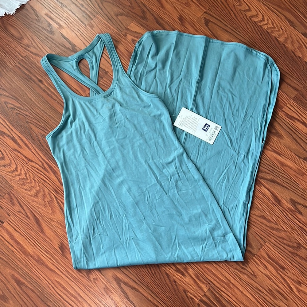NWT lululemon Restore and a revitalized dress
